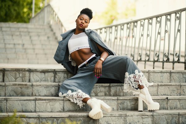 What are the challenges of implementing smart cities in the UK?